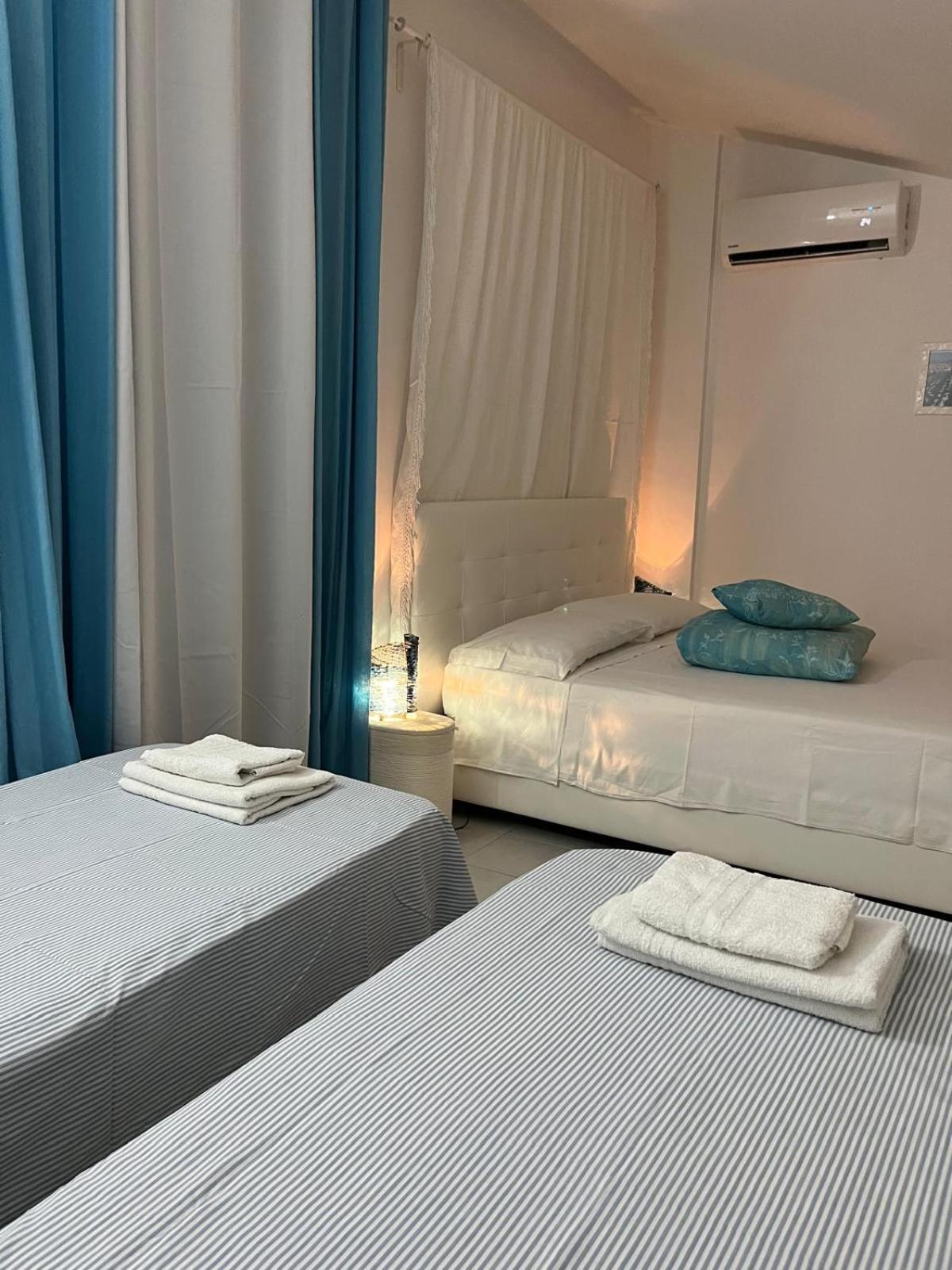 Mediterranee Con Parking Space 3*